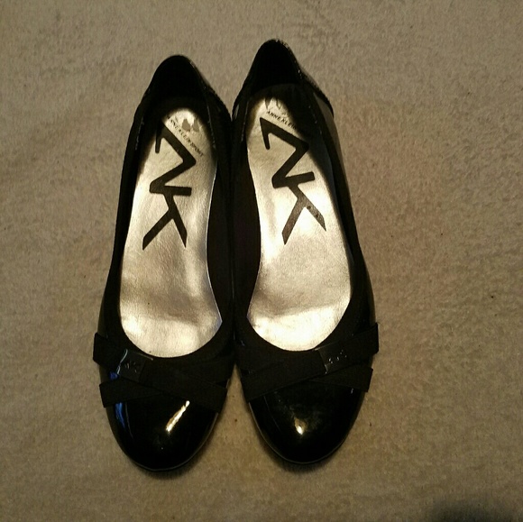 Shoes - Picture 1 of 2